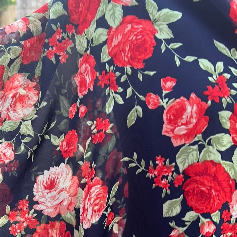 Floral Sheer Kimono Jacket - Red and Black - Picture 5 of 9